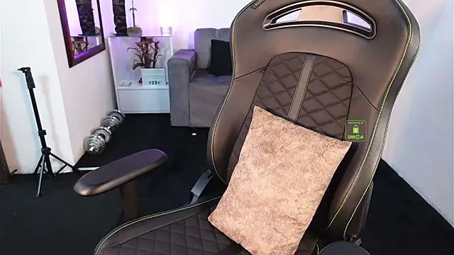 Snapshot of knimh chatting on 03-01-26, 06:08 knimh online show from 03-01-26, 06:08