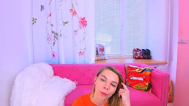 Snapshot of The_Deep_Passion chatting on 03-03-25, 08:30 The Deep Passion online show from 03-03-25, 08:30