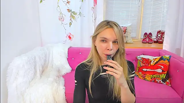 Snapshot of The_Deep_Passion chatting on 09-14-25, 11:21 The Deep Passion online show from 09-14-25, 11:21