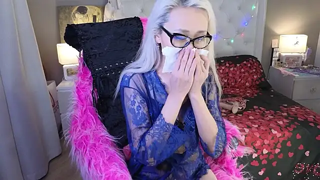 Snapshot of RoxalanaStar chatting on 03-02-26, 05:08 RoxalanaStar online show from 03-02-26, 05:08