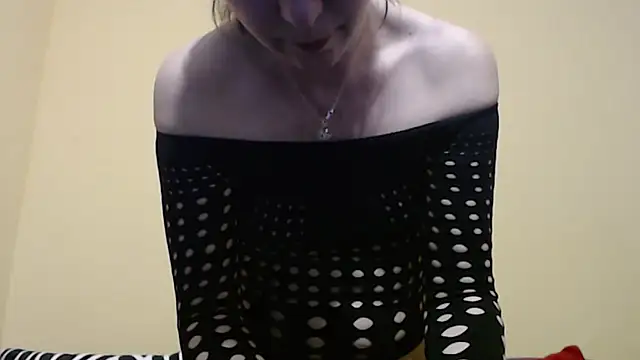 christine33 online show from 02-27-26, 03:23