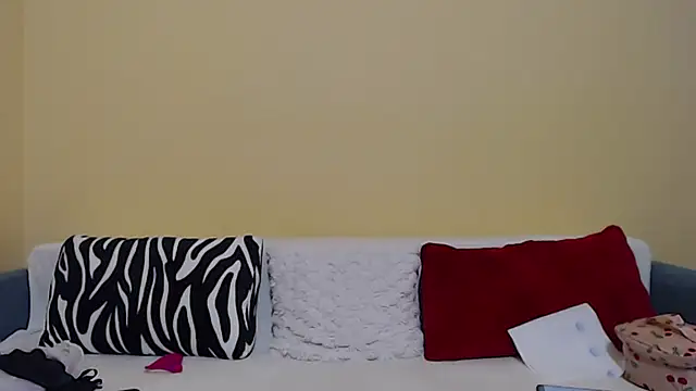 christine33 online show from 03-01-26, 04:40