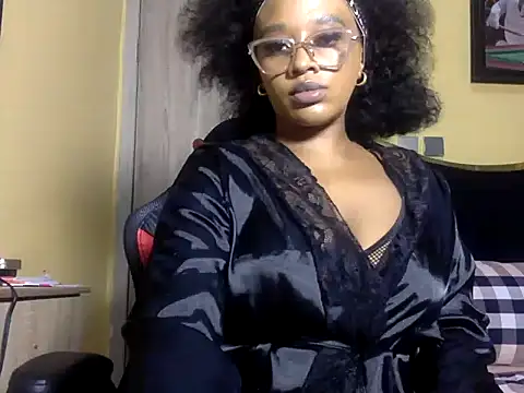 Snapshot of BOOTYBANGER24xx chatting on 05-18-26, 09:25 BOOTYBANGER24xx online show from 05-18-26, 09:25