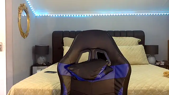 BOOTYBANGER24xx online show from 11-17-25, 07:34