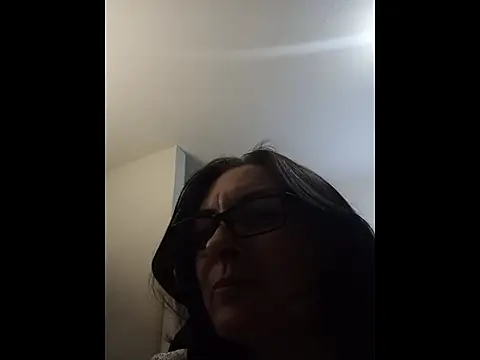 DesreRose online show from 11-18-25, 07:00