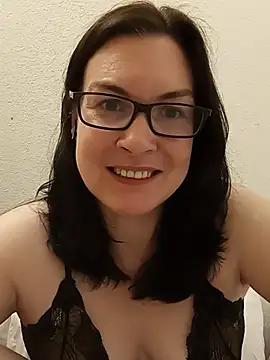 Snapshot of DesreRose chatting on 06-29-26, 10:31 DesreRose online show from 06-29-26, 10:31