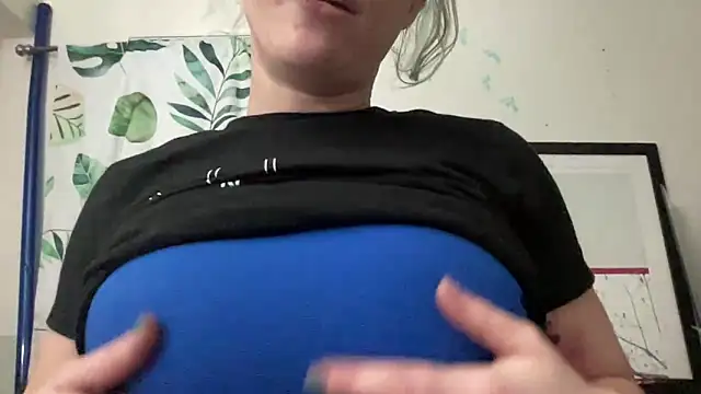 TheDaisyChaos online show from 05-17-26, 03:45
