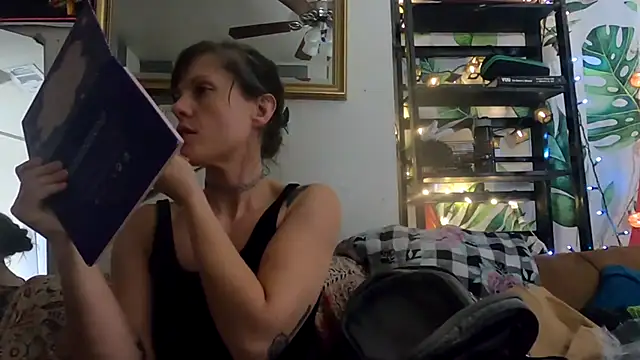 TheDaisyChaos online show from 10-05-25, 11:45