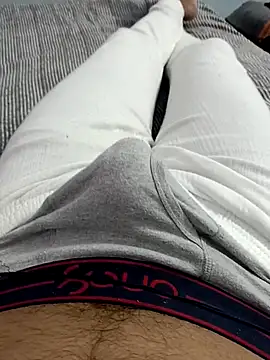 Babyucum4me online show from 11-07-25, 06:12