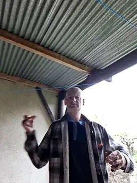 Snapshot of Perv10 chatting on 11-01-25, 08:52 Perv10 online show from 11-01-25, 08:52