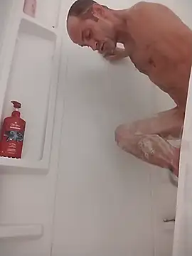 Snapshot of ThickDMatty@xh chatting on 11-12-25, 02:15 ThickDMattyxh online show from 11-12-25, 02:15