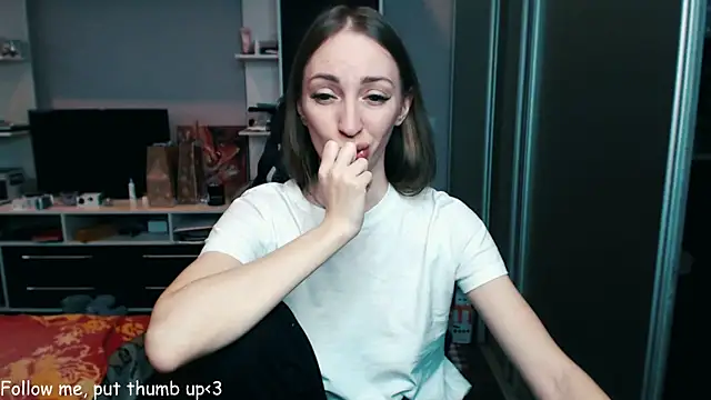 Natalimeowks online show from 12-29-24, 09:28