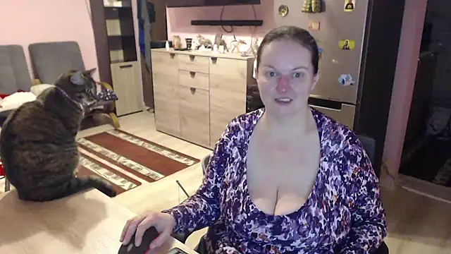Snapshot of BustyLadyAlma chatting on 02-13-25, 05:58 BustyLadyAlma online show from 02-13-25, 05:58
