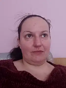BustyLadyAlma online show from 04-26-26, 07:05