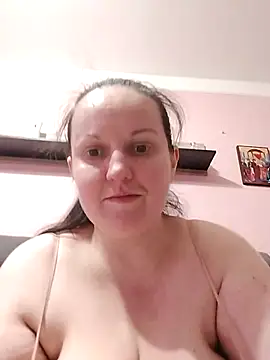 BustyLadyAlma online show from 04-28-26, 07:57