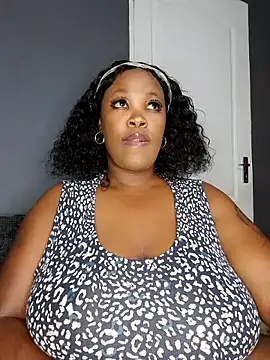SWEETDOLLY29XX online show from 04-28-26, 02:54