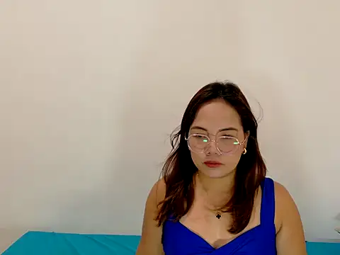 BURBERRY69 online show from 03-31-26, 06:48