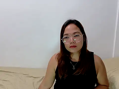BURBERRY69 online show from 05-22-26, 12:14