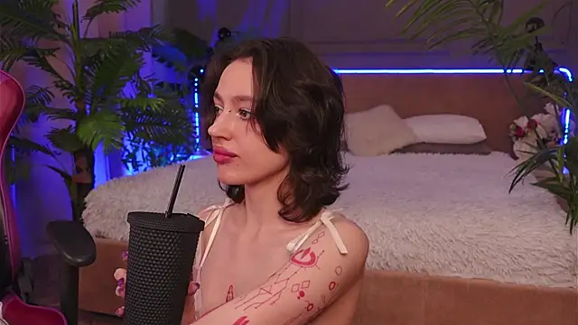 Devilinee online show from 03-20-26, 06:47