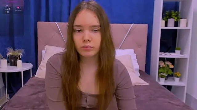 Janie JJ Curvie online show from 12-18-25, 02:49