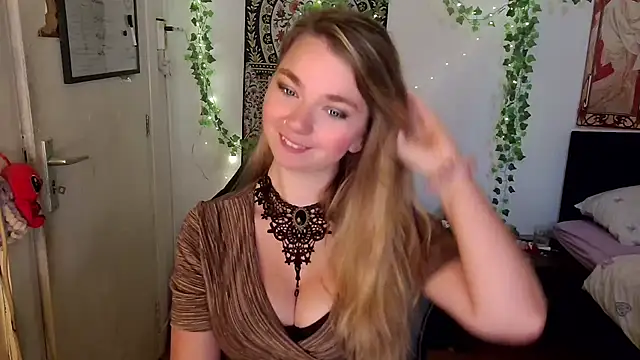 Thegirlbehindthemask online show from 06-10-26, 05:03