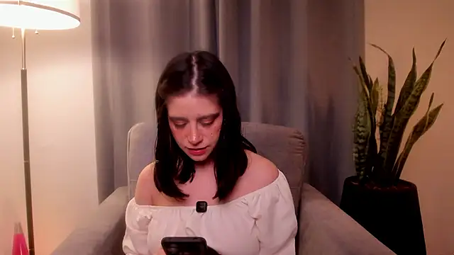 HazelKush online show from 02-09-26, 11:03