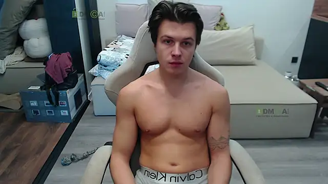 Sunny-Girl1 online show from 11-15-25, 08:40