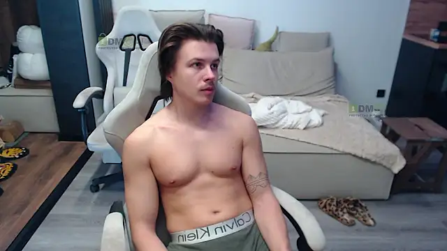 Sunny-Girl1 online show from 02-05-26, 08:21