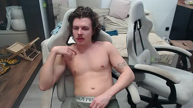 Sunny-Girl1 online show from 04-04-26, 04:35