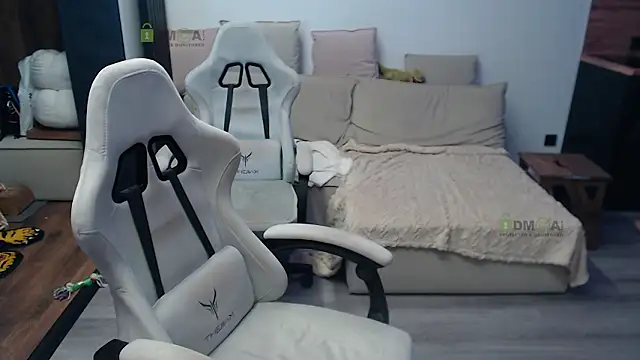 Sunny-Girl1 online show from 02-12-26, 07:52