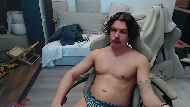 Sunny-Girl1 online show from 04-10-26, 12:45