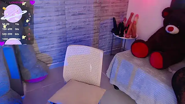Snapshot of TinnaCobb chatting on 06-09-26, 04:08 TinnaCobb online show from 06-09-26, 04:08