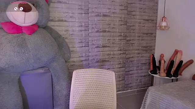 TinnaCobb online show from 03-19-26, 04:18