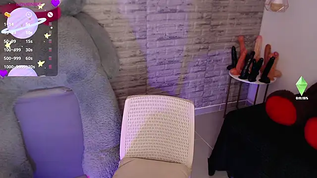TinnaCobb online show from 05-19-26, 04:14