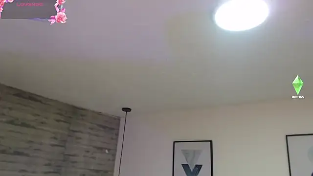 Snapshot of TinnaCobb chatting on 02-28-26, 12:05 TinnaCobb online show from 02-28-26, 12:05