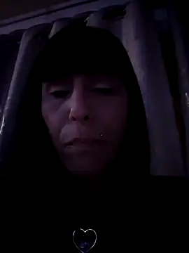 misscectito13 online show from 04-12-26, 12:47