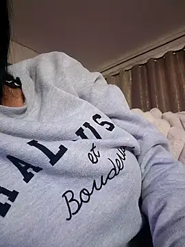 misscectito13 online show from 10-25-25, 10:03