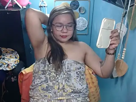 ambersmile online show from 11-21-25, 10:09