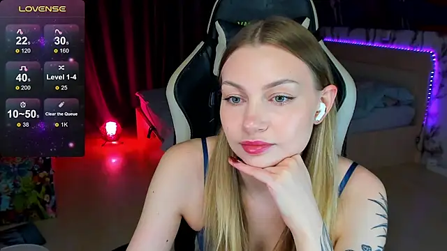 BiMolly online show from 10-30-25, 12:20