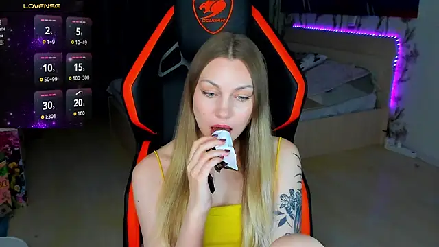 BiMolly online show from 04-08-26, 12:56