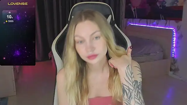 BiMolly online show from 03-12-25, 11:12