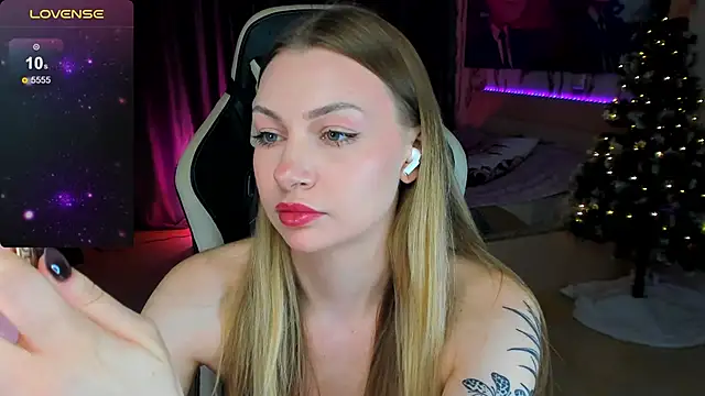 BiMolly online show from 12-19-25, 11:18