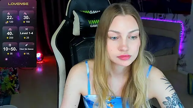 BiMolly online show from 11-27-25, 02:56