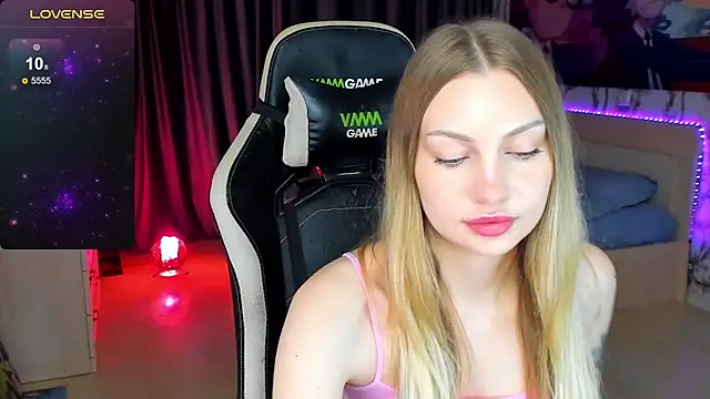 BiMolly online show from 10-14-25, 06:30