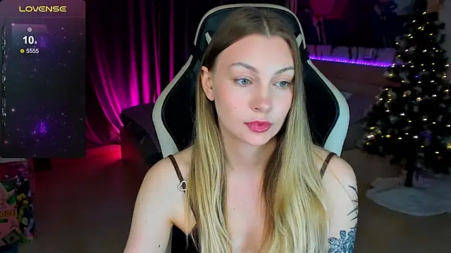 BiMolly online show from 12-21-25, 08:53