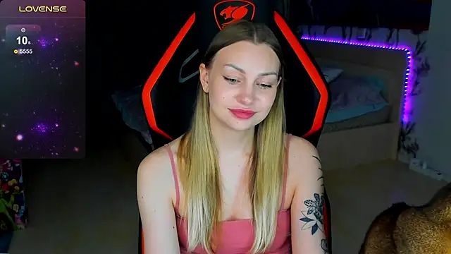 BiMolly online show from 03-22-26, 07:48