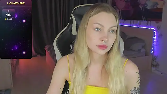 BiMolly online show from 03-06-25, 11:09