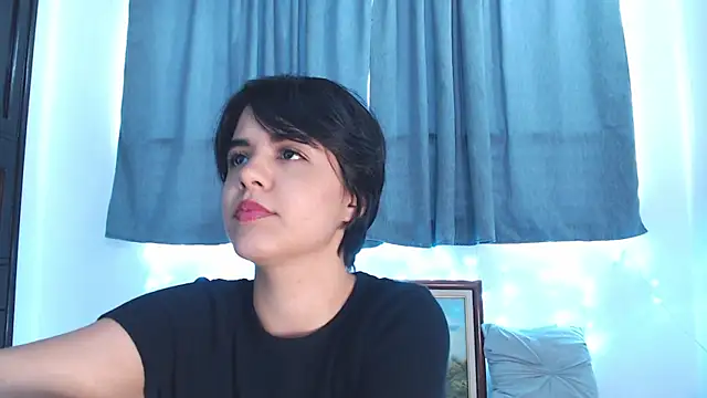 mia collins x online show from 04-10-26, 08:05