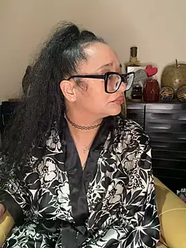 PichyPrettyPussy online show from 11-13-25, 12:31