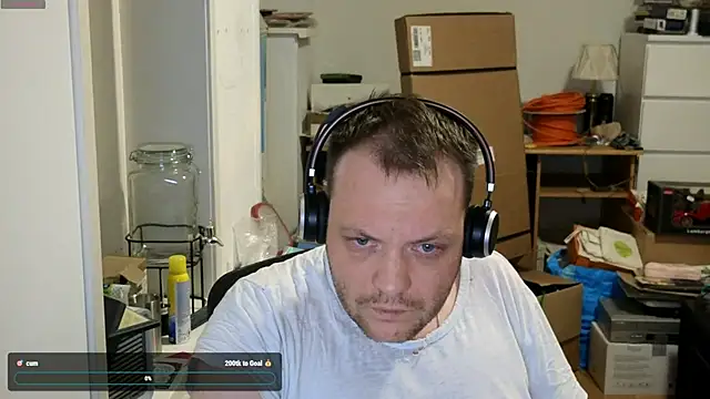 Snapshot of sexyhotboy87 chatting on 12-23-24, 04:33 sexyhotboy87 online show from 12-23-24, 04:33